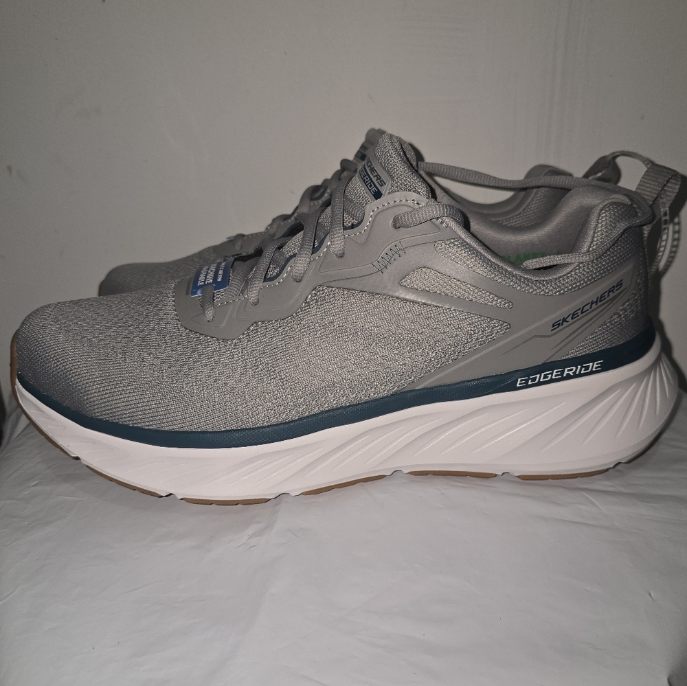 Gray and White Athletic Sneakers  (Z001)